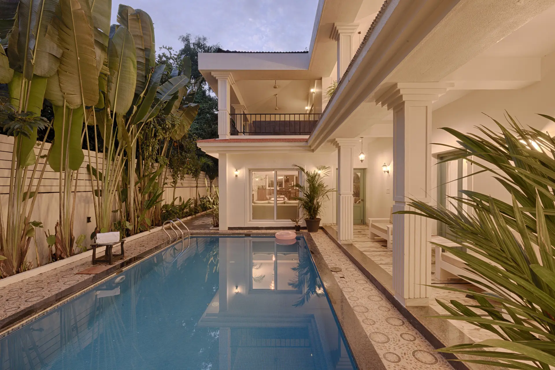 Swimming pool 2