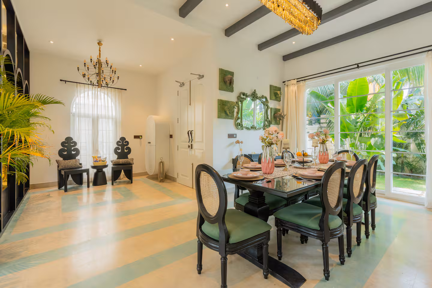 Villa Carte Blanche Dining